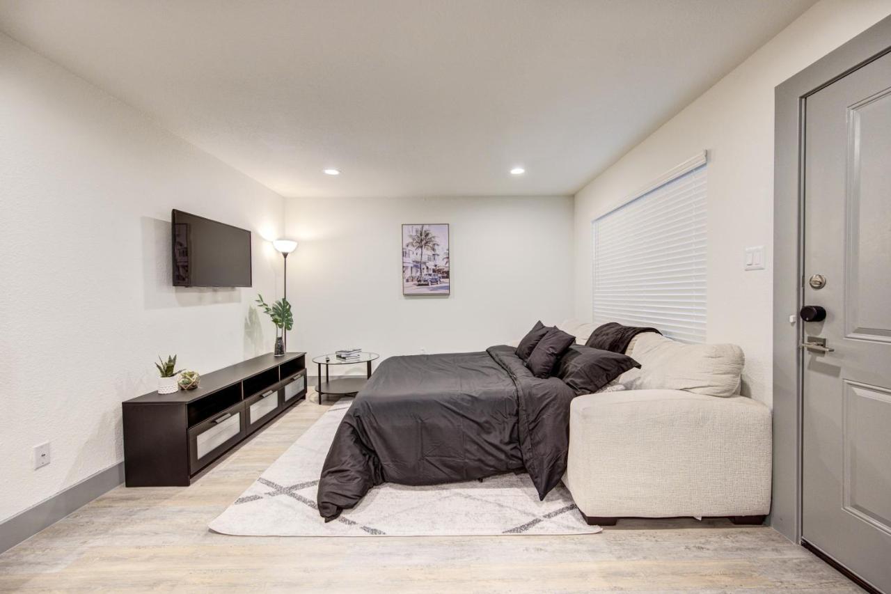 Trendy Midtown Apt, Walk To Shops & Sites, Pets Ok 休斯敦 外观 照片
