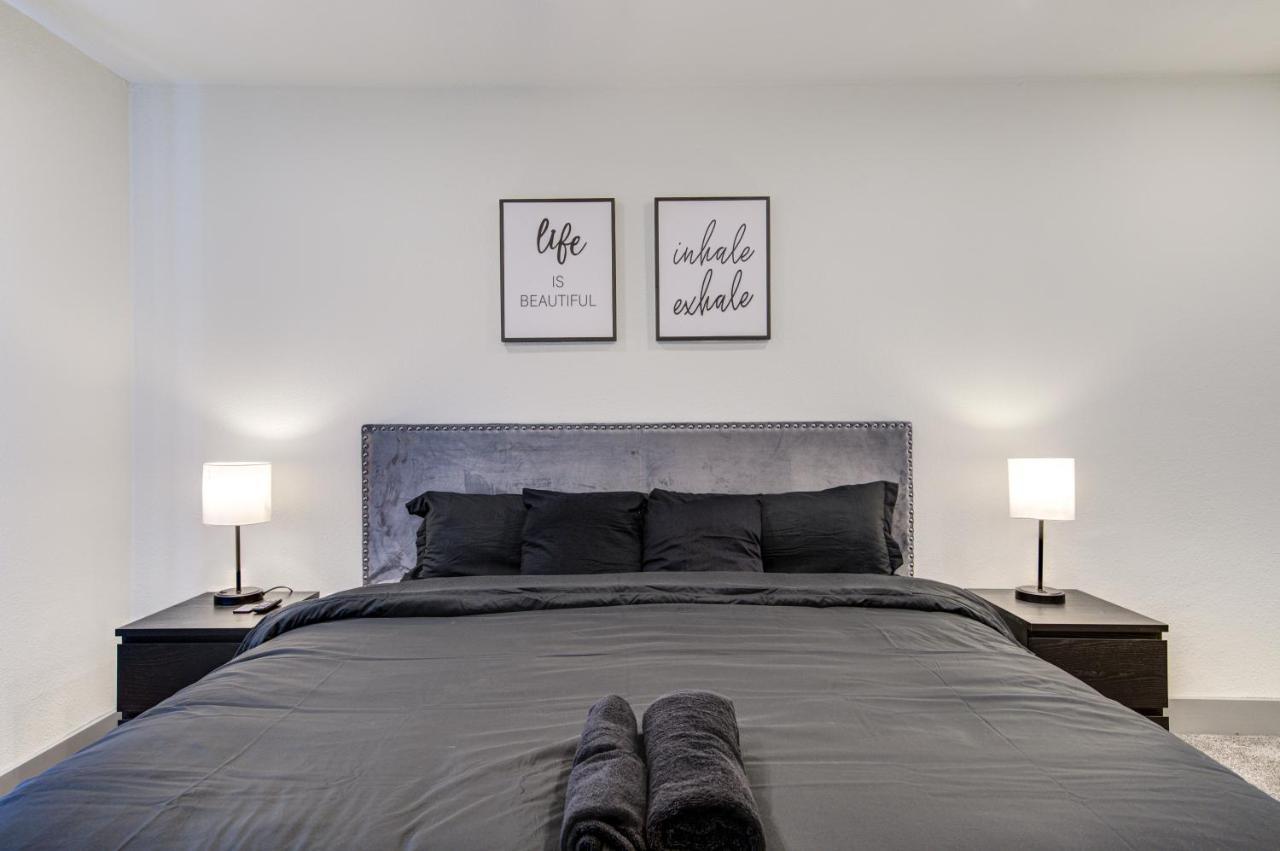 Trendy Midtown Apt, Walk To Shops & Sites, Pets Ok 休斯敦 外观 照片