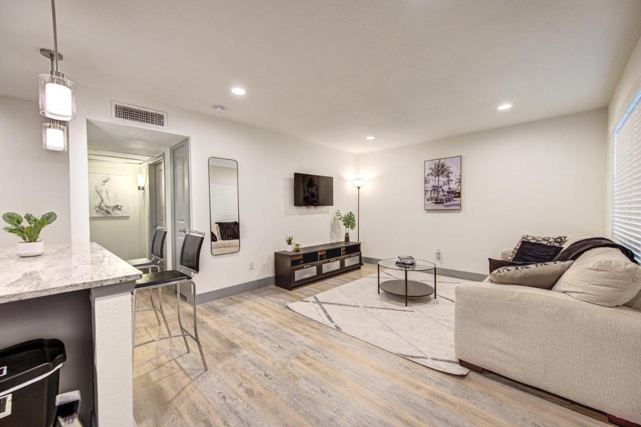 Trendy Midtown Apt, Walk To Shops & Sites, Pets Ok 休斯敦 外观 照片