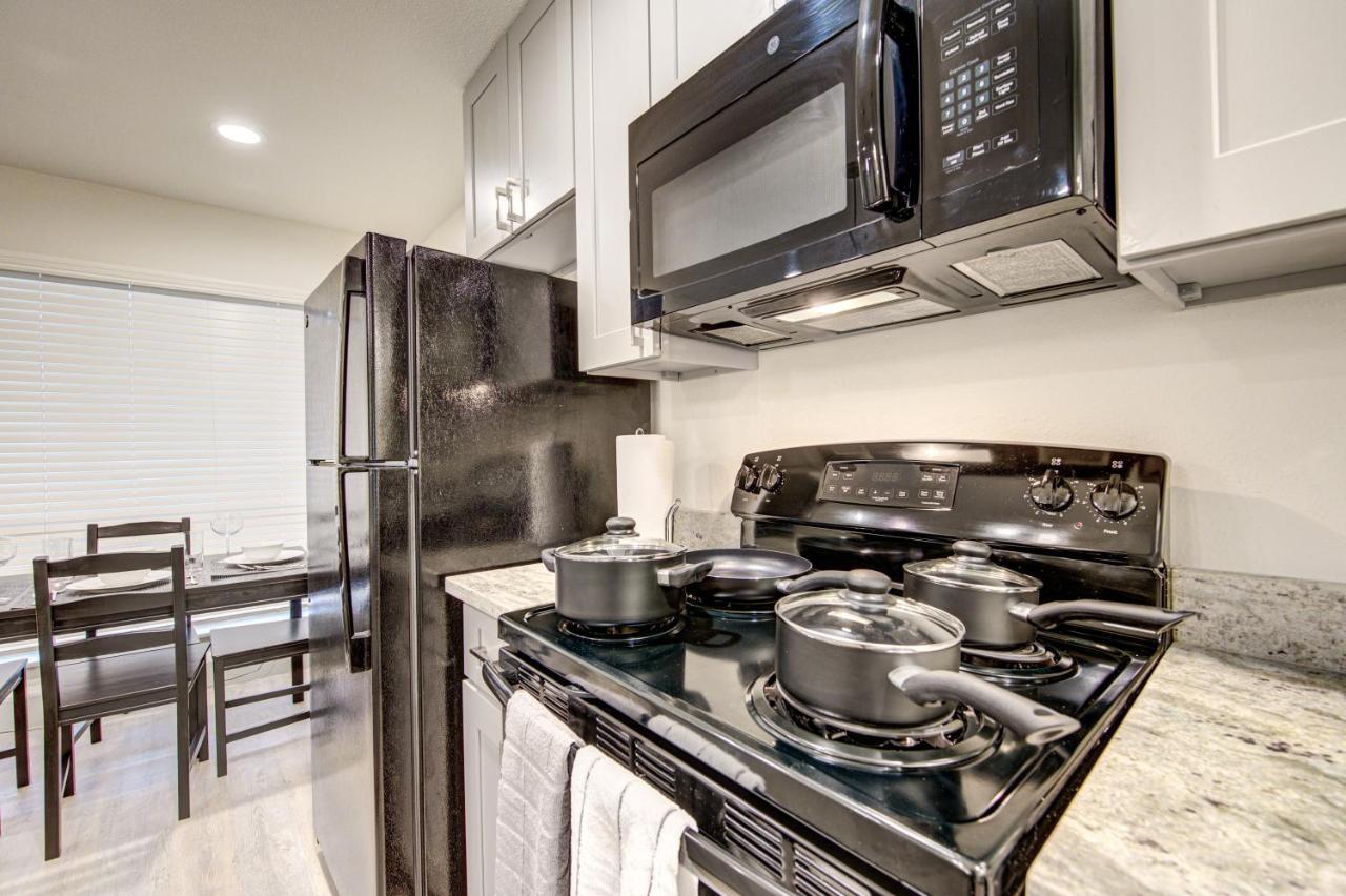 Trendy Midtown Apt, Walk To Shops & Sites, Pets Ok 休斯敦 外观 照片