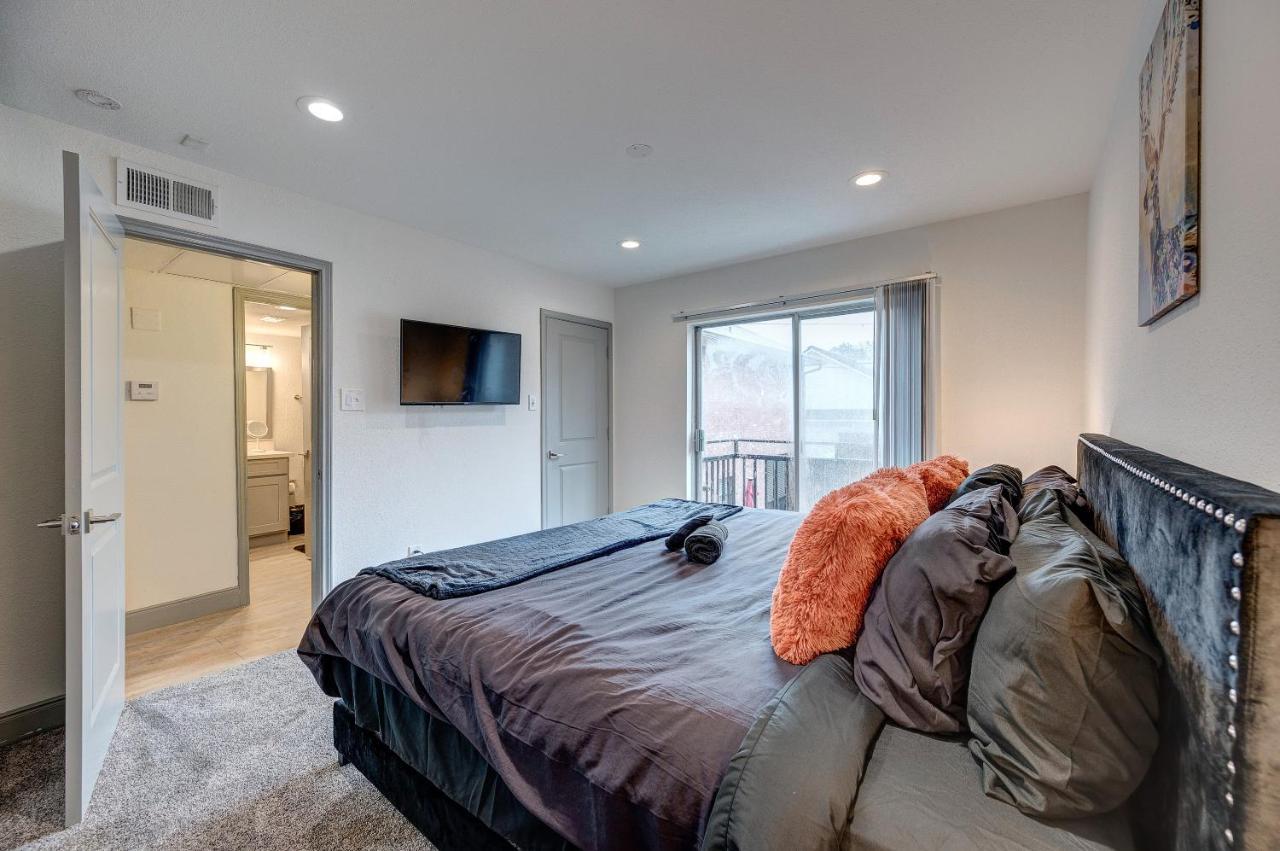 Trendy Midtown Apt, Walk To Shops & Sites, Pets Ok 休斯敦 外观 照片