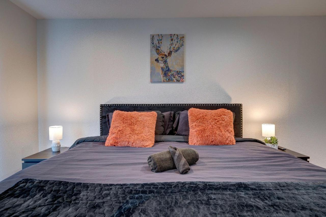 Trendy Midtown Apt, Walk To Shops & Sites, Pets Ok 休斯敦 外观 照片