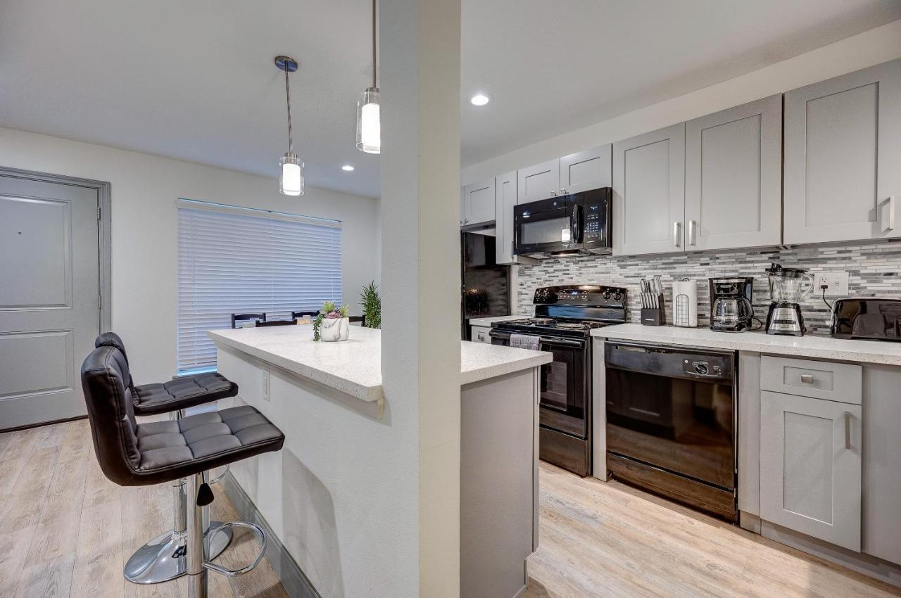 Trendy Midtown Apt, Walk To Shops & Sites, Pets Ok 休斯敦 外观 照片