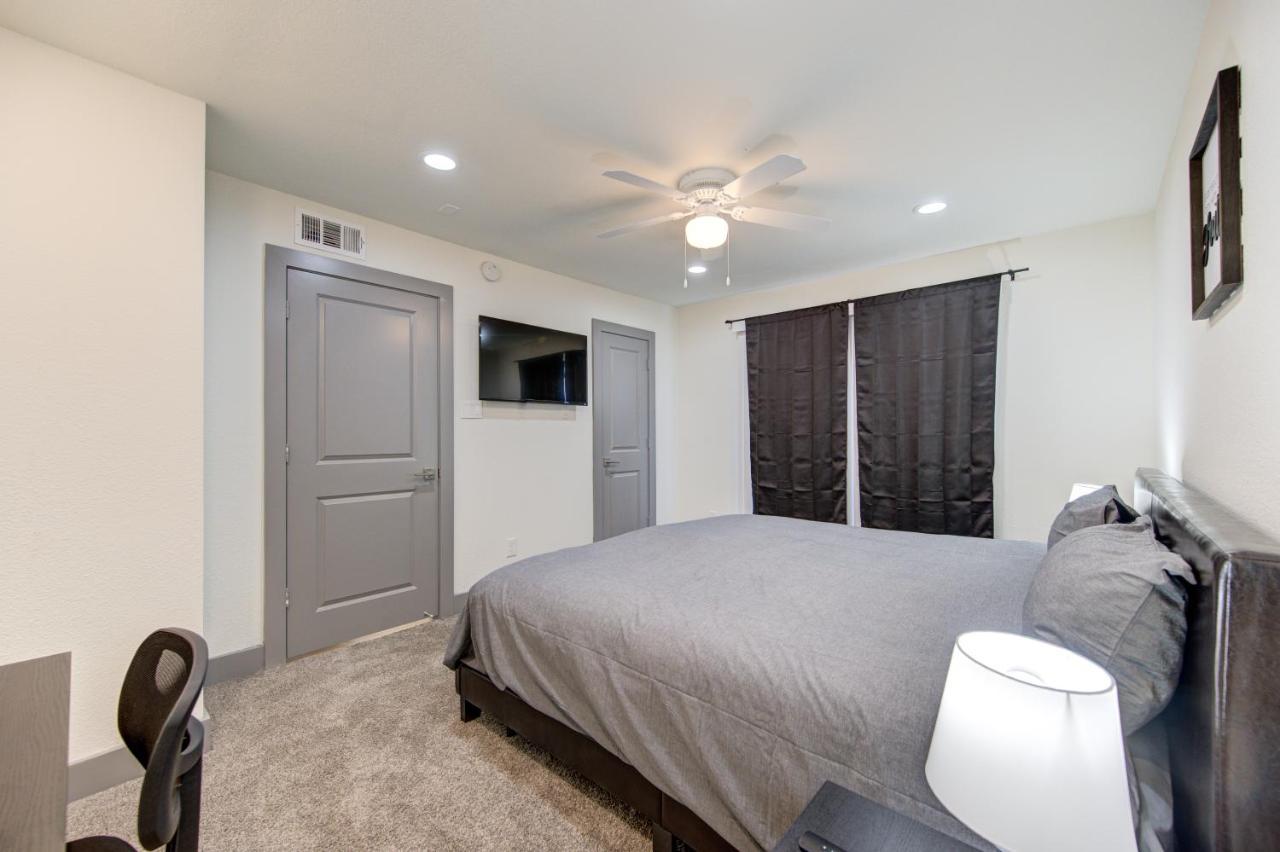 Trendy Midtown Apt, Walk To Shops & Sites, Pets Ok 休斯敦 外观 照片